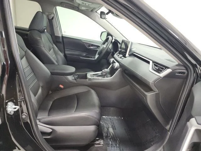 2024 Toyota RAV4 XLE Premium - Photo 15