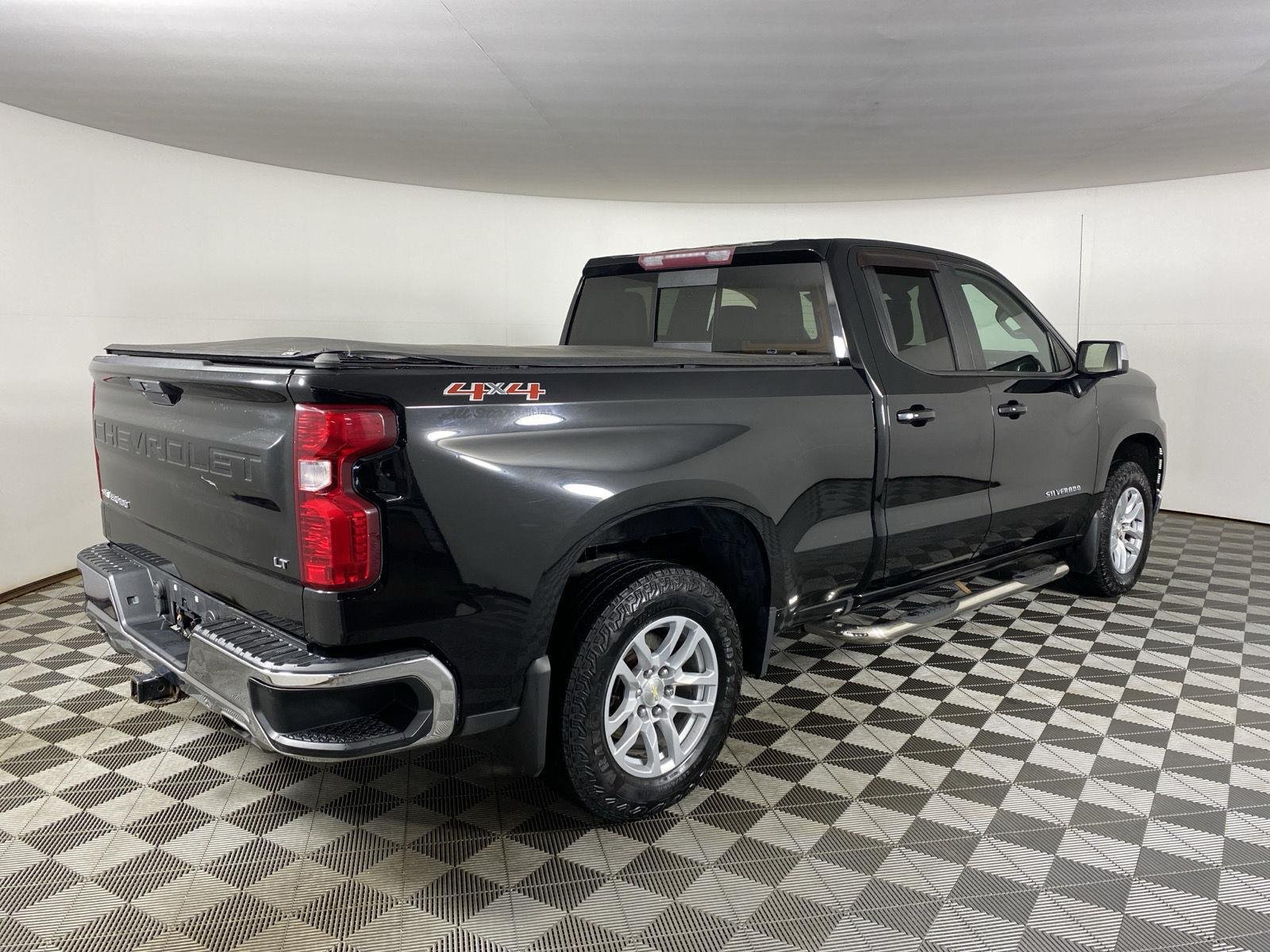 Used 2019 Black Chevrolet LT image 7