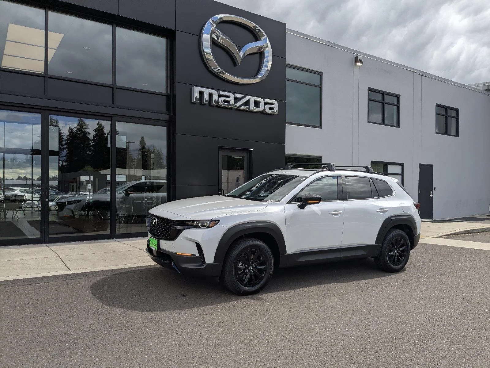 2026 Mazda CX-50 2.5 Hybrid Premium's photo