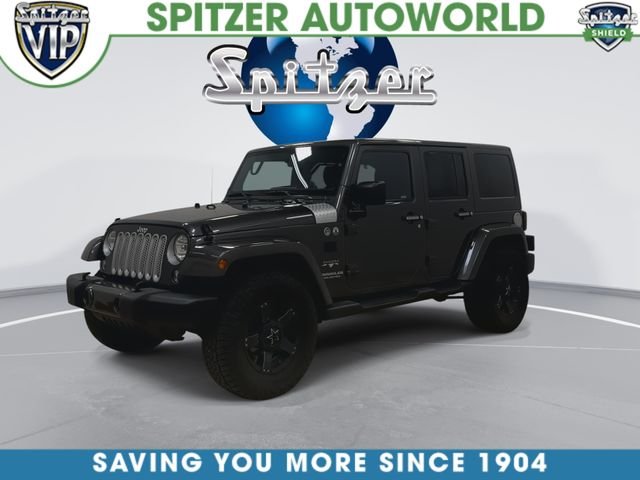 Used 2017 Gray Jeep Unlimited Sahara image 4