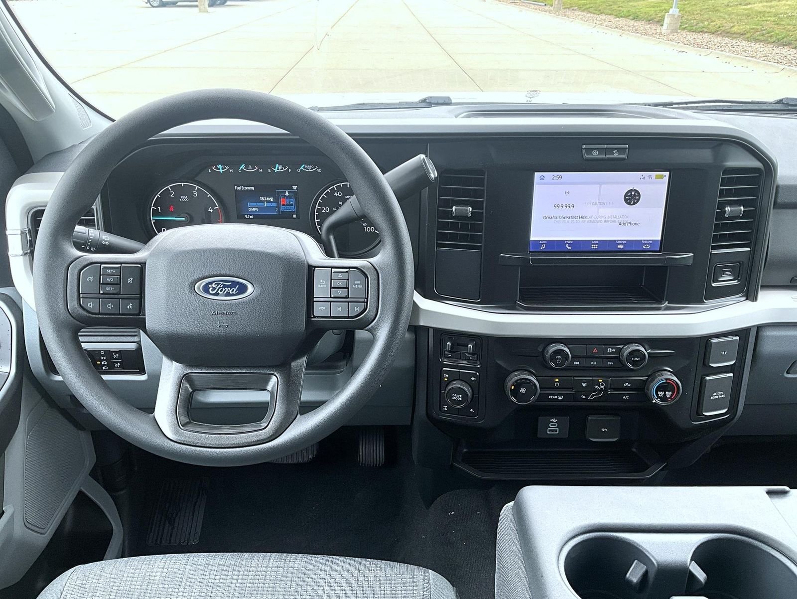 New 2026 Oxford White Ford XLT image 11