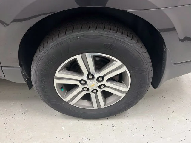 Used 2017 TUNGSTEN METALLIC Chevrolet LT image 5
