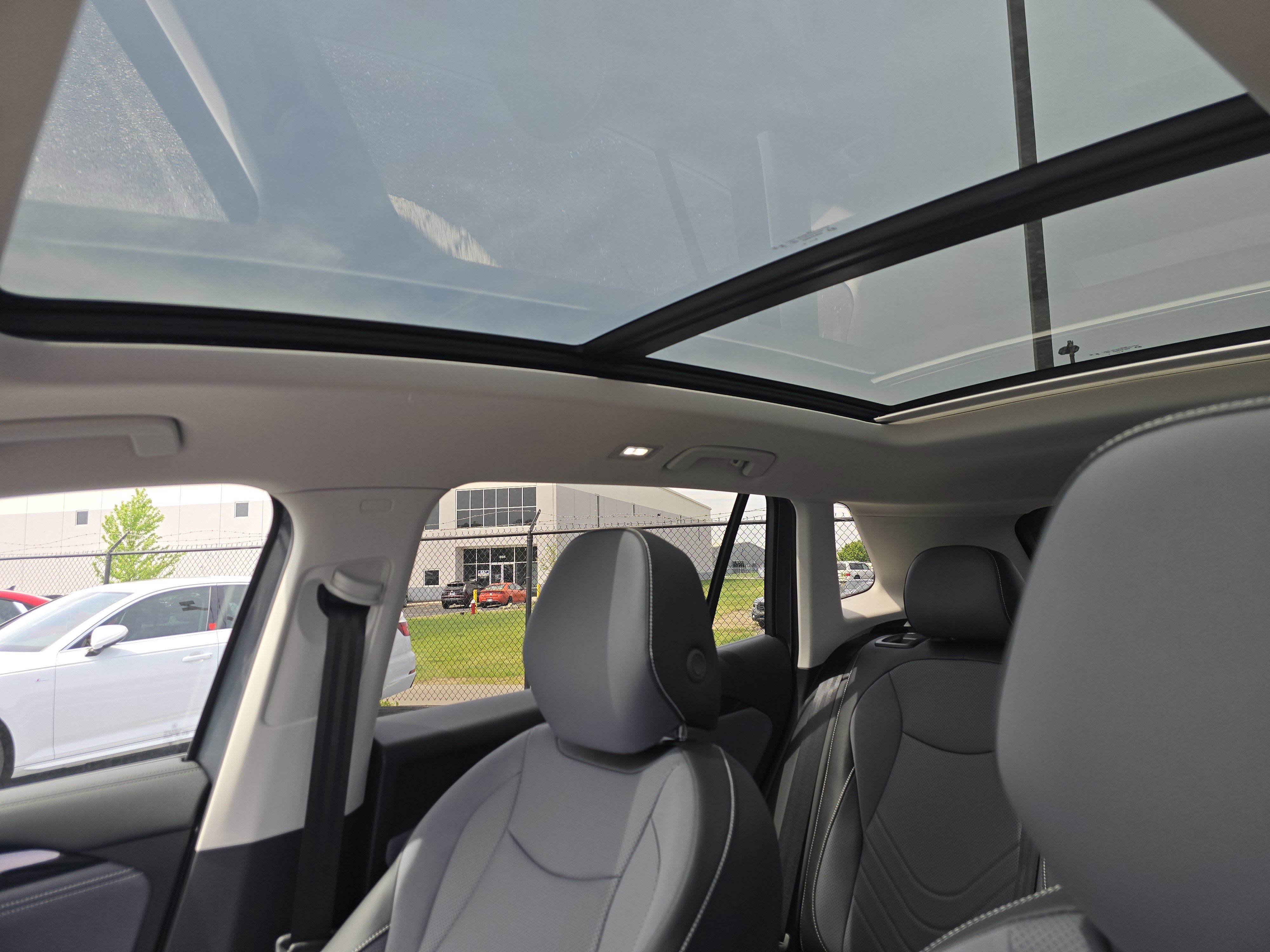 New 2026 Platinum Gray Metallic Volkswagen SE image 9