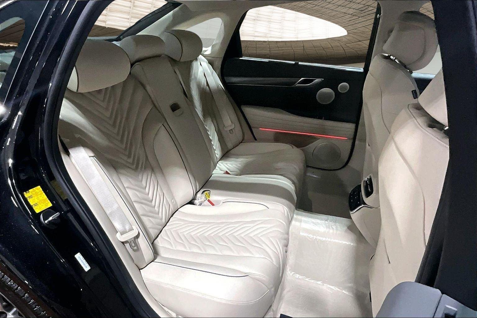 New 2026 Vik Black Genesis 2.5T SPORT PRESTIGE image 11