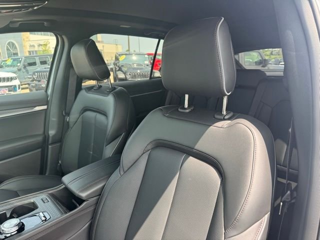 Used 2025 Red Jeep Limited image 12