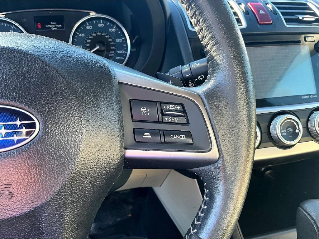Used 2015 Blue Subaru 2.0i Limited image 18