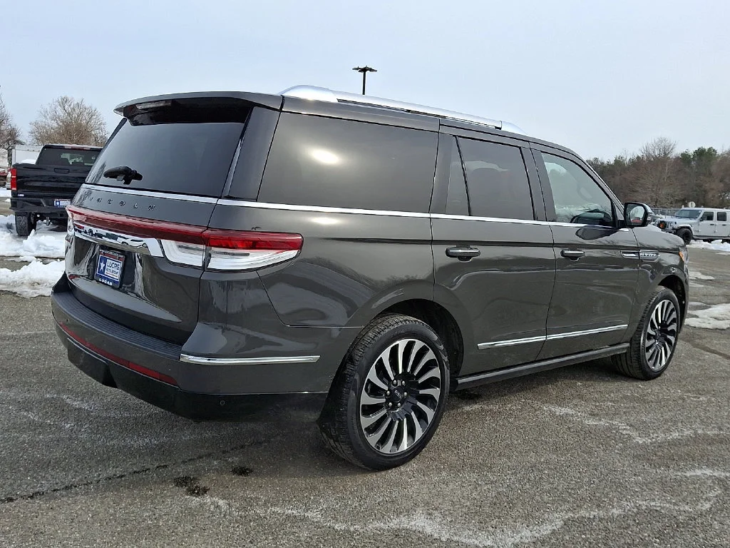 Used 2023 Gray Lincoln Black Label image 12