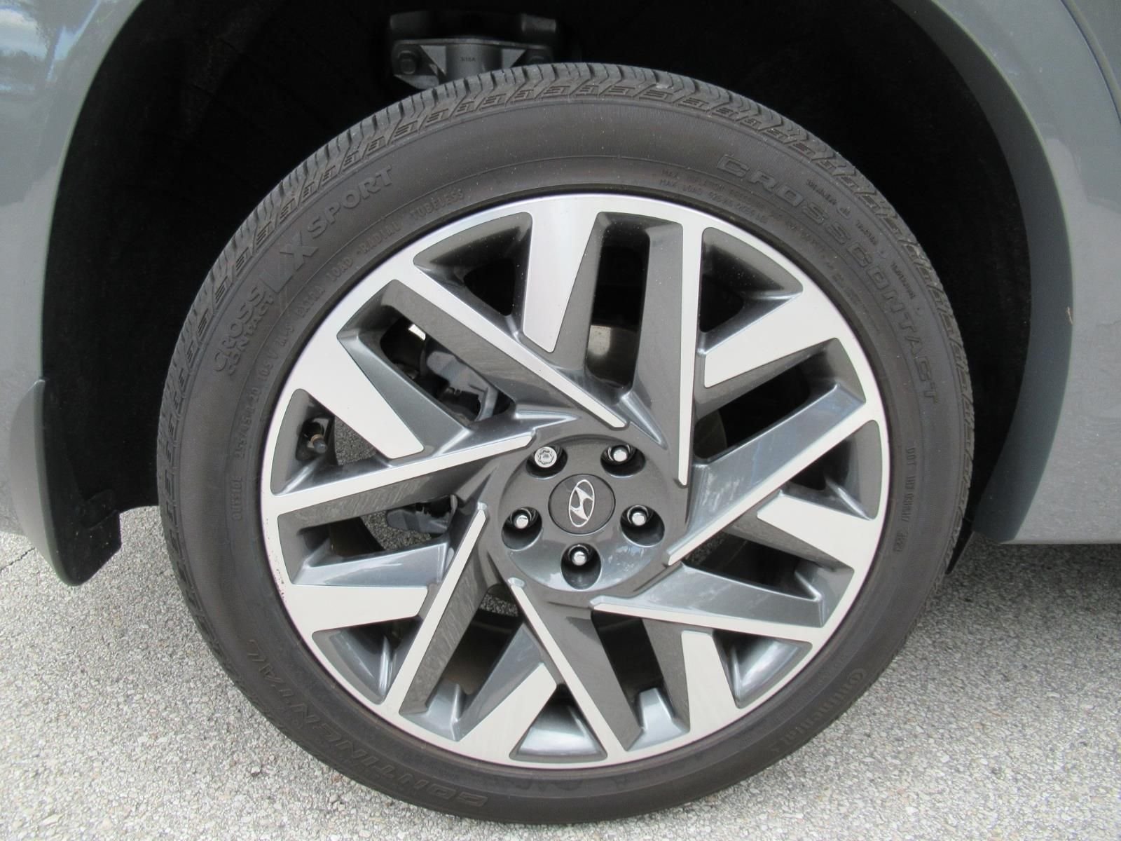 Used 2023 Gray Hyundai Calligraphy image 7