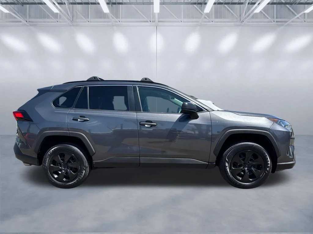 Used 2020 Gray Toyota LE image 3