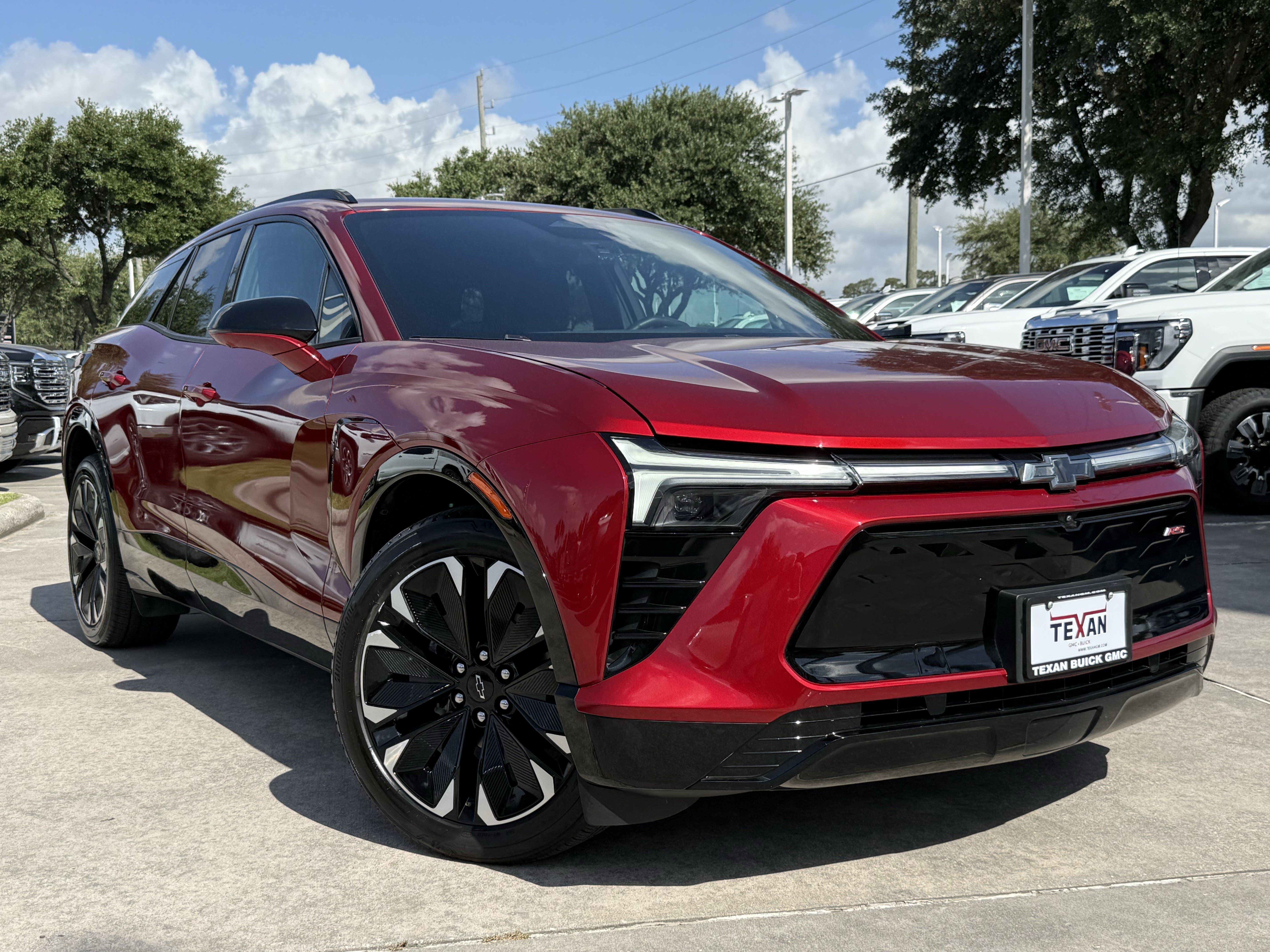 Used 2024 Chevrolet Blazer EV RS with VIN 3GNKDCRJ8RS173675 for sale in Humble, TX