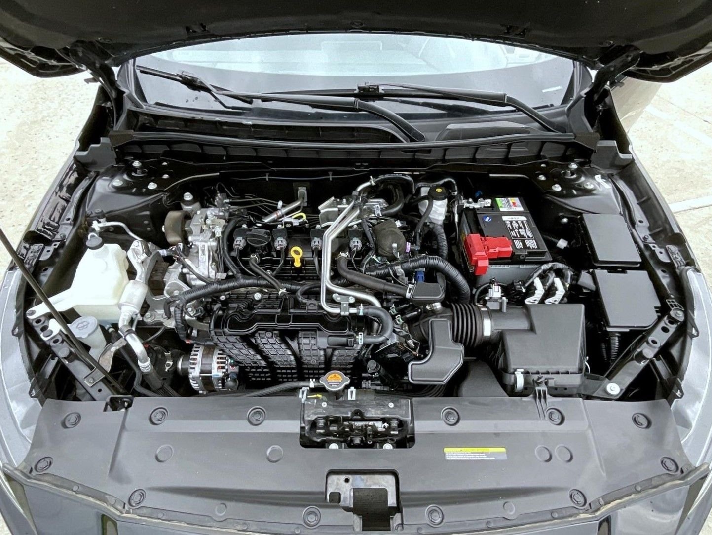 Used 2022 Black Nissan 2.5 S image 25