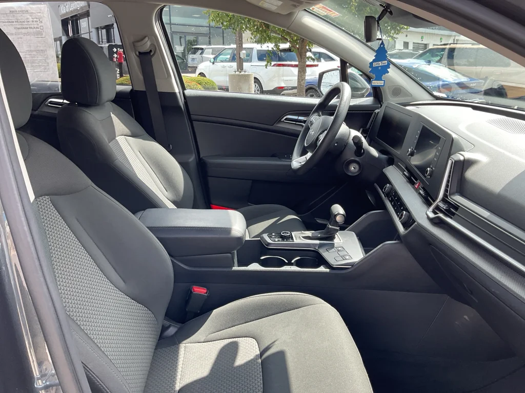 Used 2023 Gravity Gray Kia LX image 10