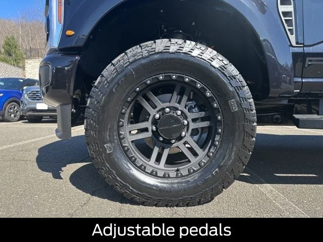 New 2026 Agate Black Metallic Ford F-350® Lariat® image 46