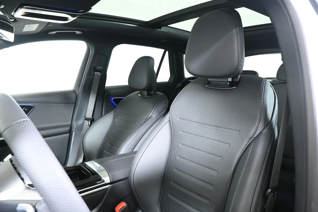 New 2026 Silver Mercedes-Benz GLC 300 image 15