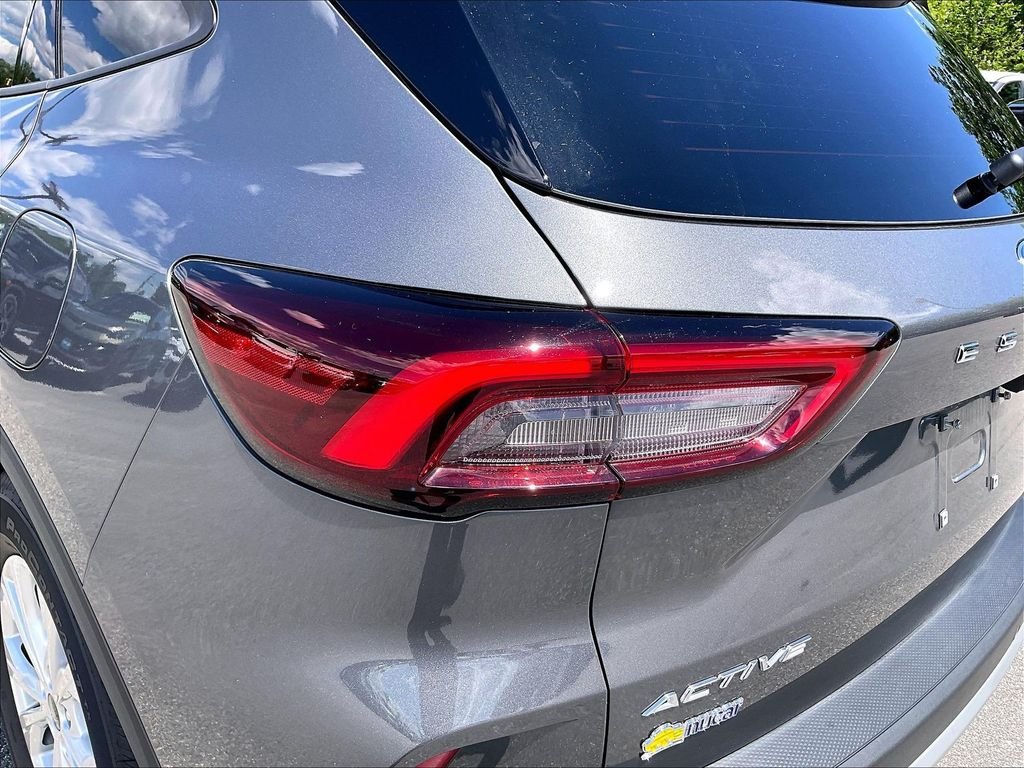 Used 2025 Carbonized Gray Metallic Ford Active image 30
