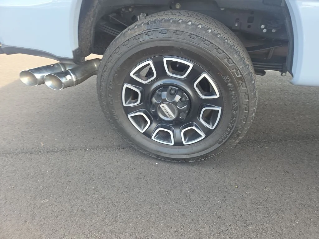 Used 2024 Gray Ford Platinum image 26