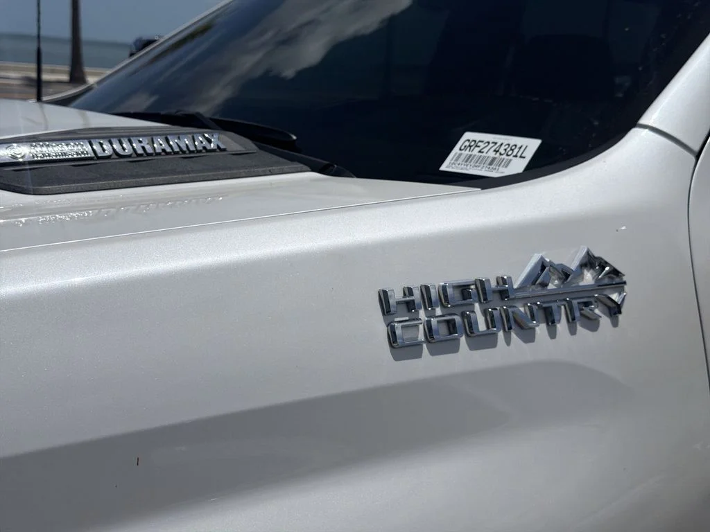 Used 2024 Beige Chevrolet High Country image 39