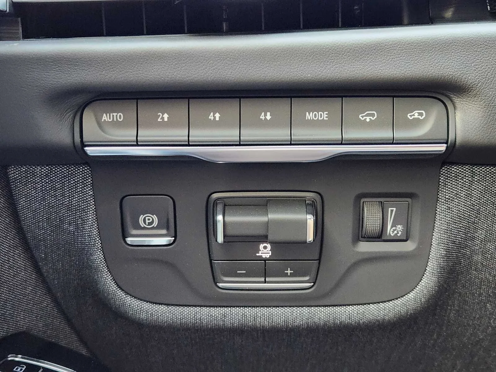 2026 Cadillac Escalade Platinum Sport - Photo 16