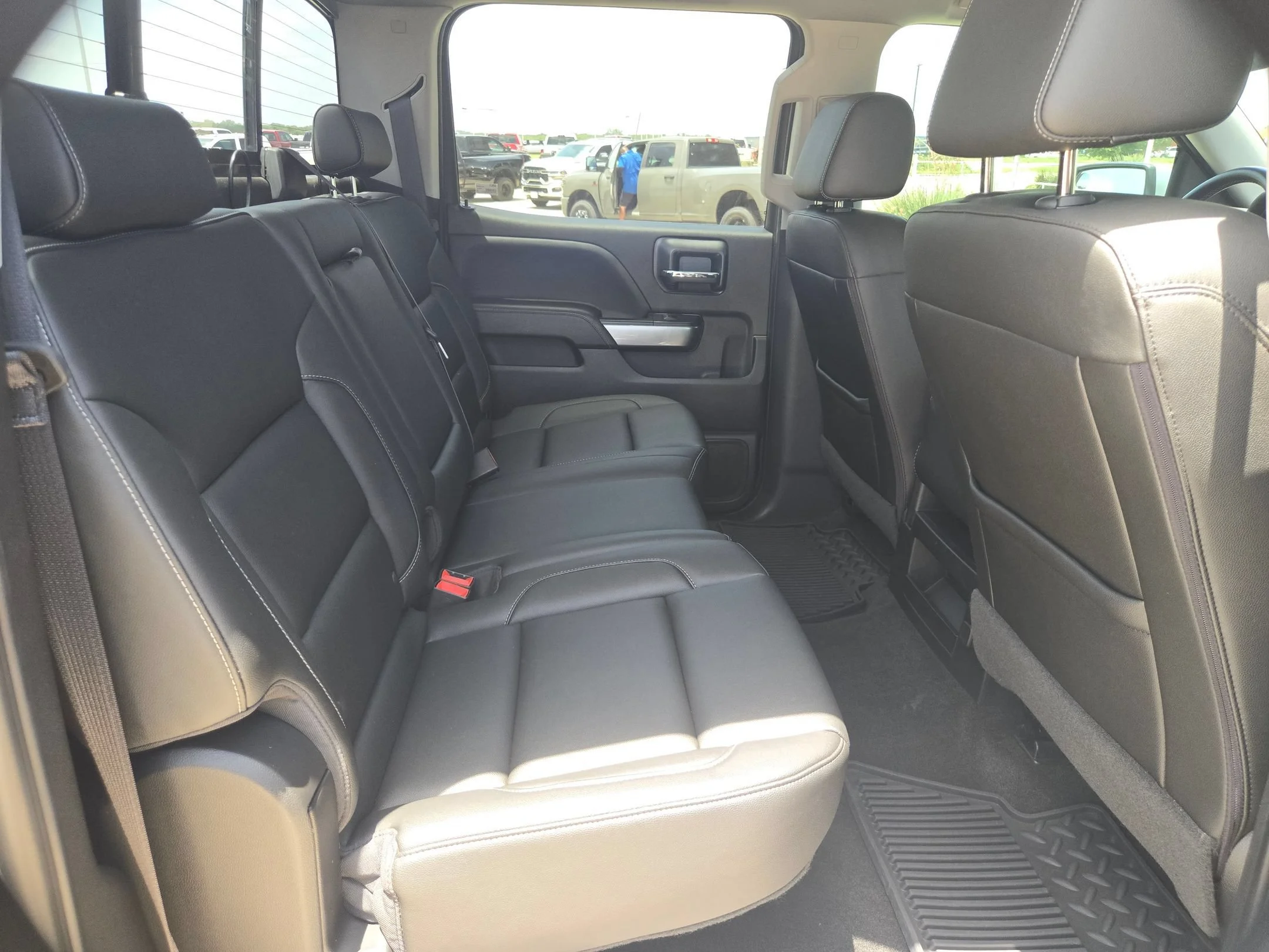 Used 2018 Silver Chevrolet LT image 20