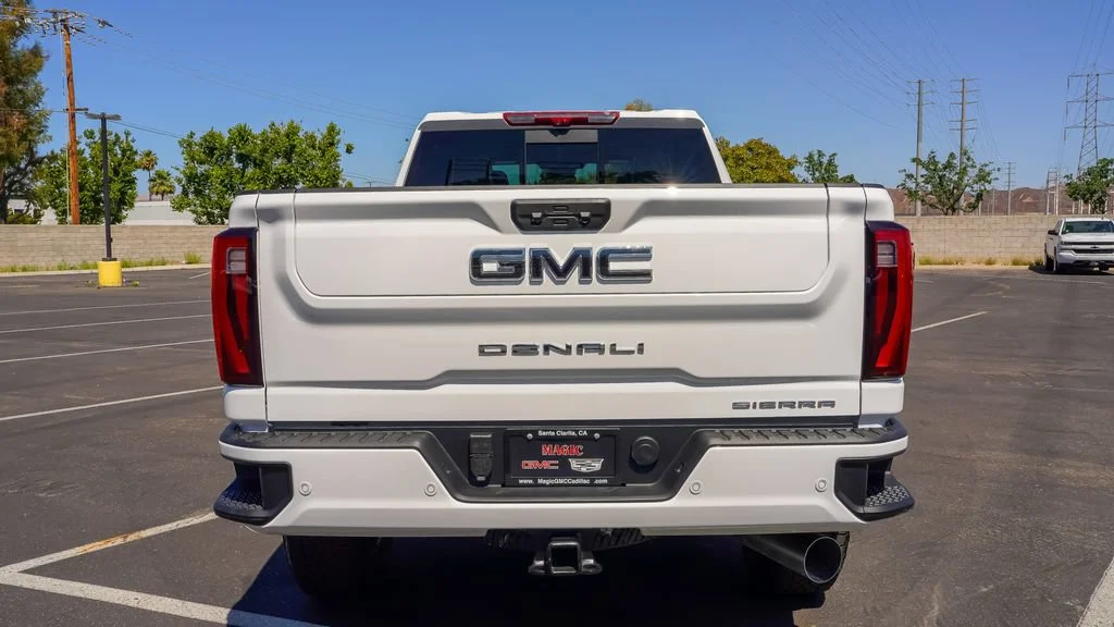 2026 GMC Sierra 2500HD Denali Ultimate - Photo 11