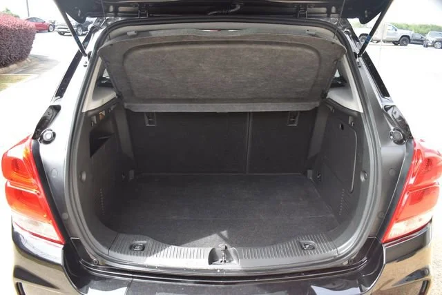 Used 2022 Mosaic Black Metallic Chevrolet LT image 9