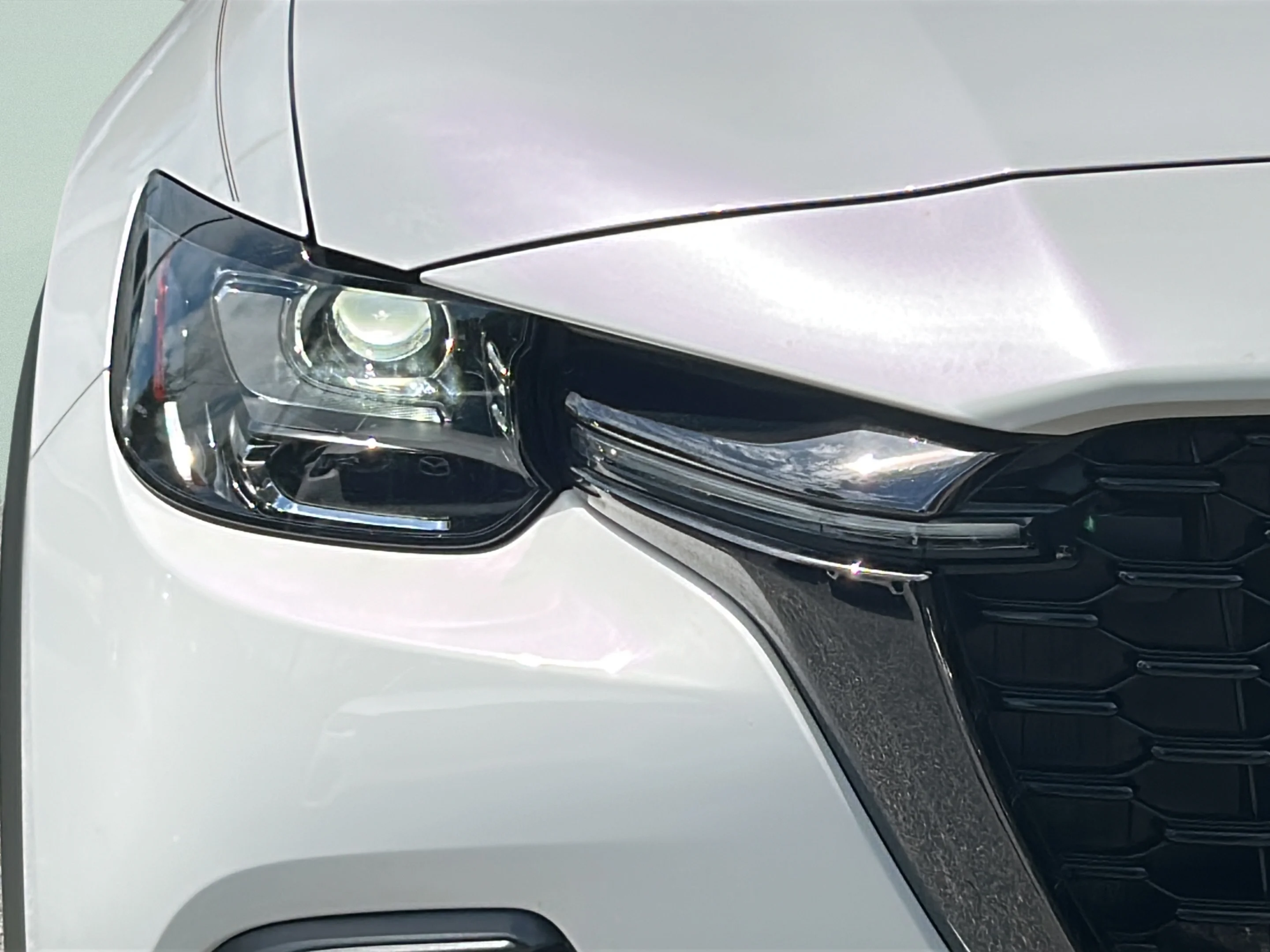 Used 2025 Rhodium White Premium Mazda Premium Plus Package image 28