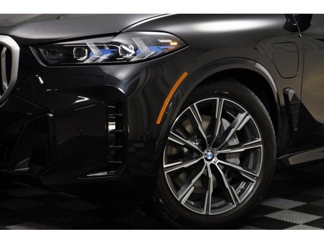 Certified Used 2026 Black Sapphire Metallic BMW xDrive50e image 3