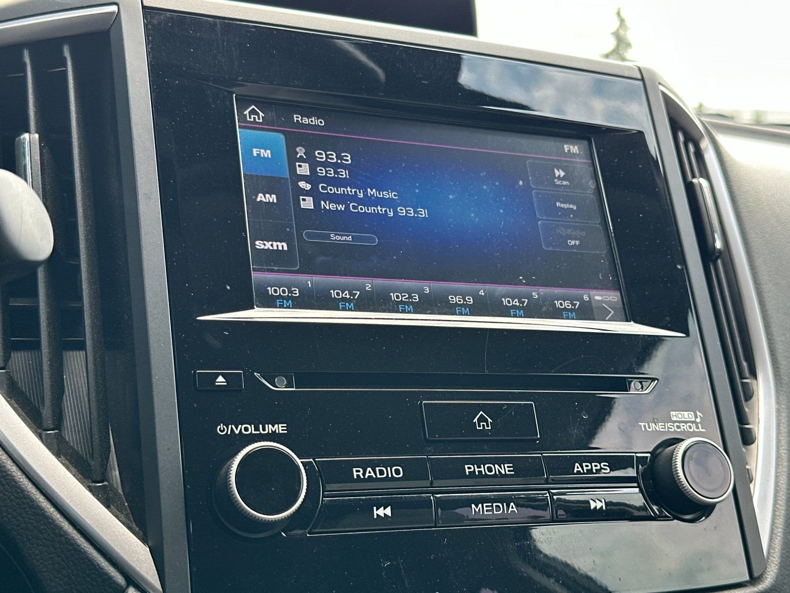 Used 2022 Green Subaru Base image 18