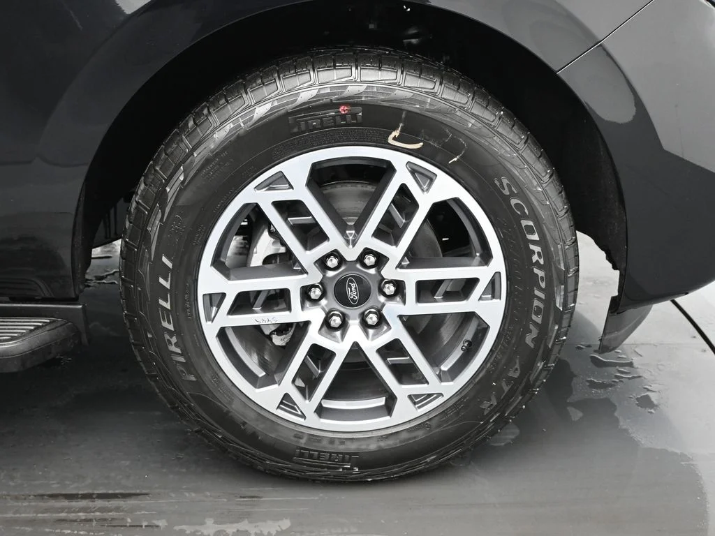 New 2026 Agate Black Metallic Ford Active image 25