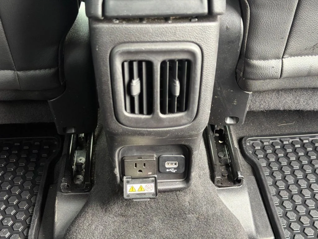 Certified Used 2018 Blue Jeep Latitude image 24