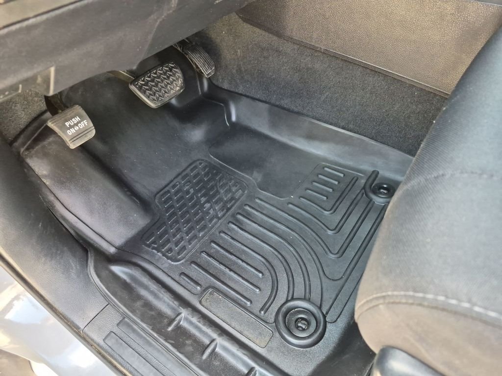 Used 2019 Gray Toyota SR5 image 23