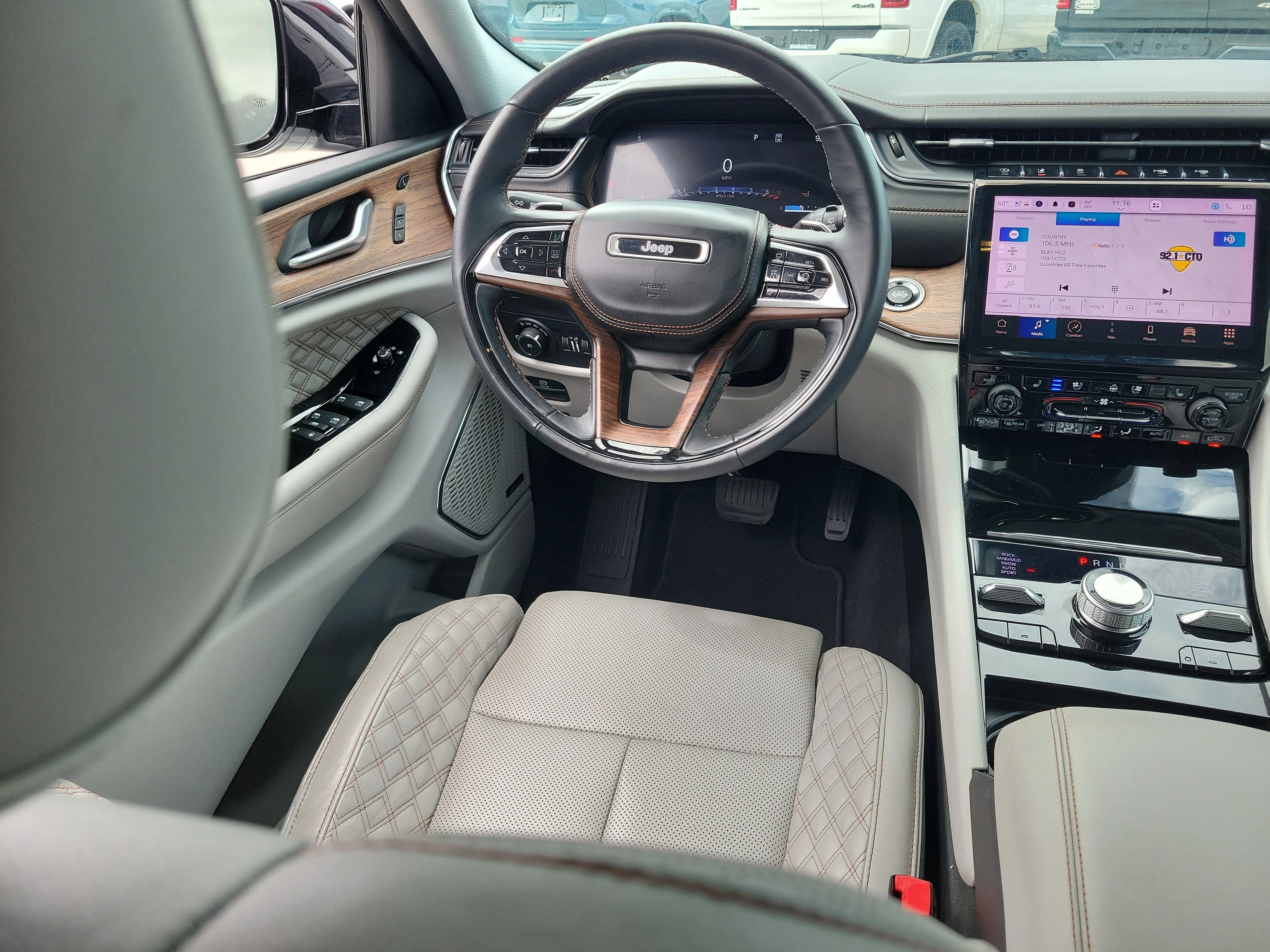 Used 2023 Bright White Clearcoat Jeep Summit image 17