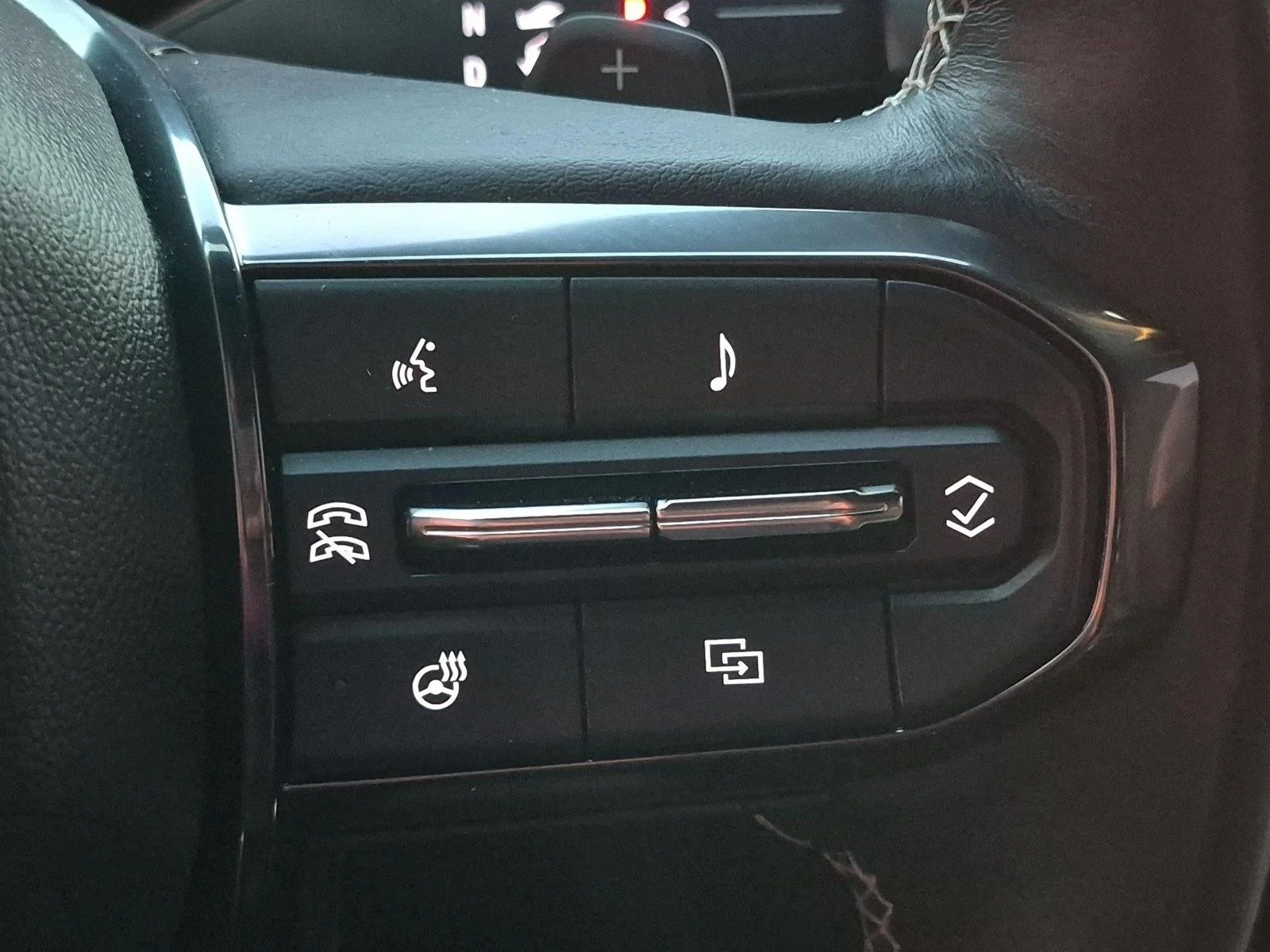 Used 2025 Sterling GMC Denali Ultimate image 15