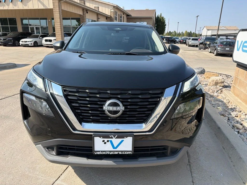 Used 2023 Black Nissan S image 2