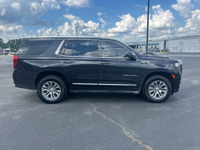 Used 2023 Silver GMC Denali image 5