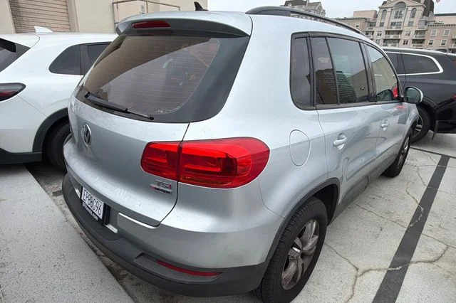 Used 2017 Reflex Silver Metallic Volkswagen 2.0T S image 7