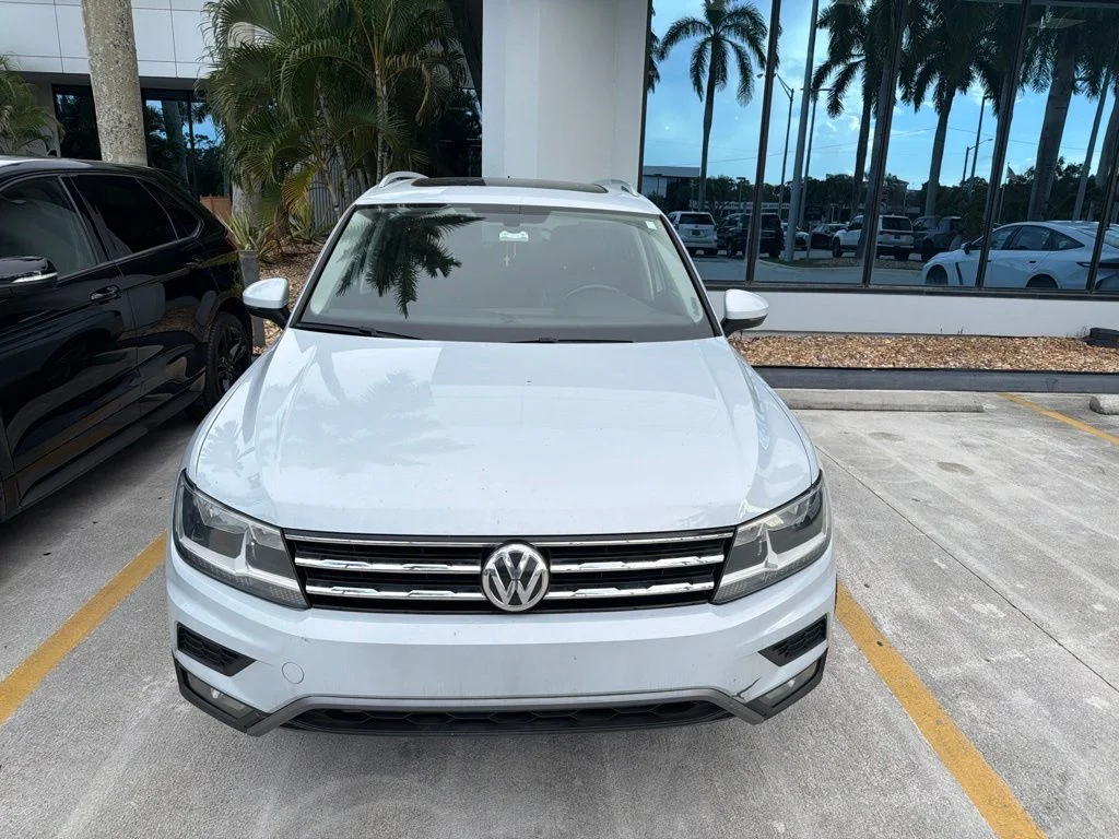 Used 2018 White Silver Volkswagen 2.0T SEL image 1