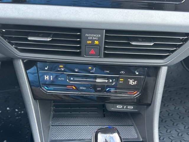 2025 Volkswagen Jetta SE - Photo 32