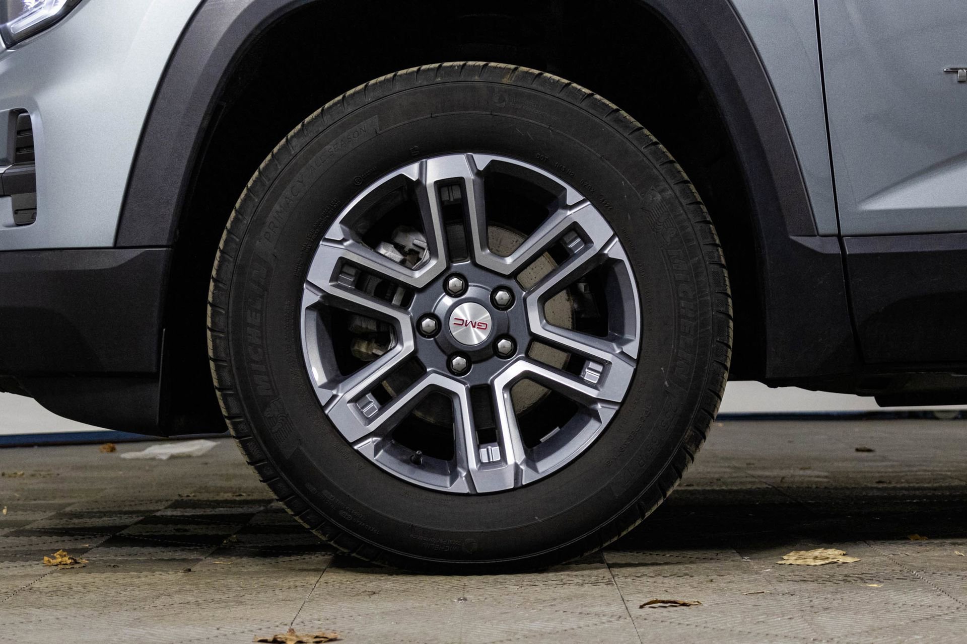 2025 GMC TERRAIN - Image 41