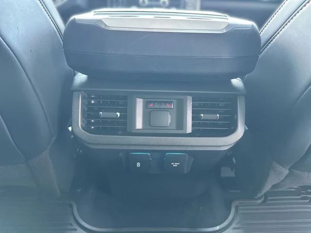 Used 2023 White Ford Platinum image 25