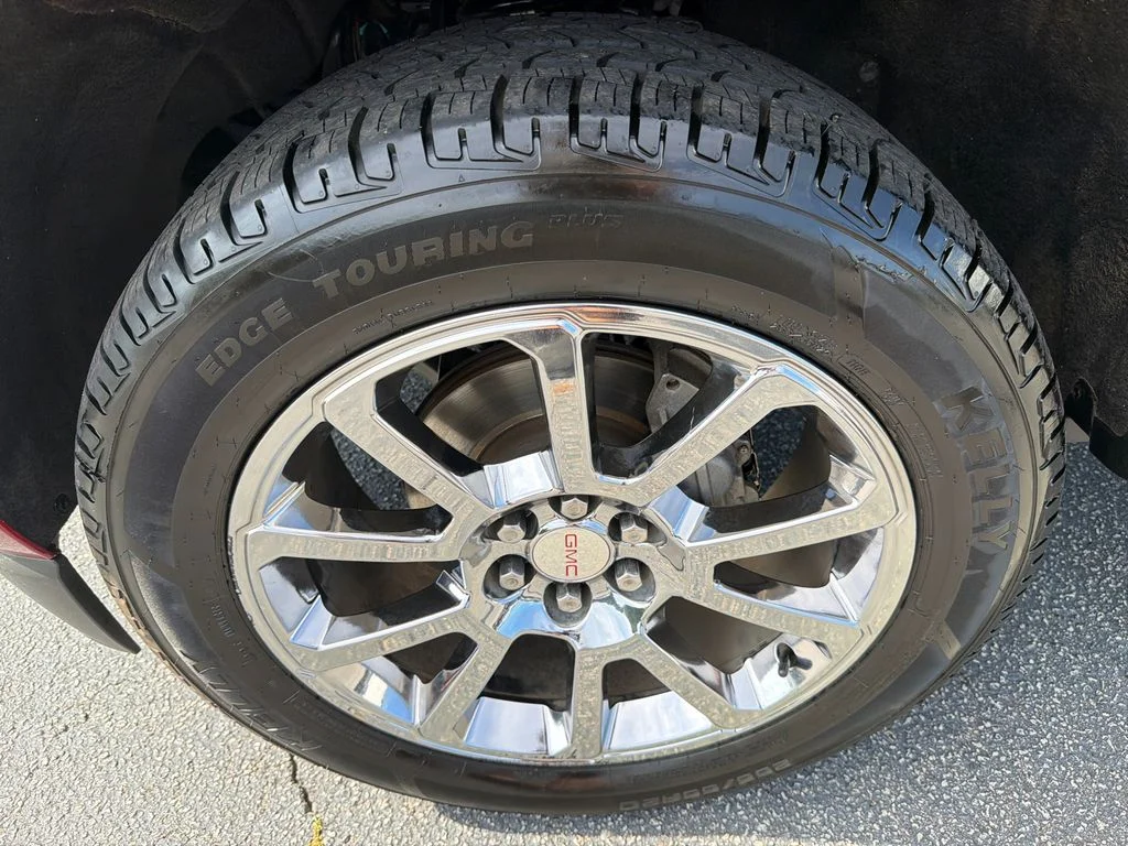 Used 2019 Red GMC Denali image 11