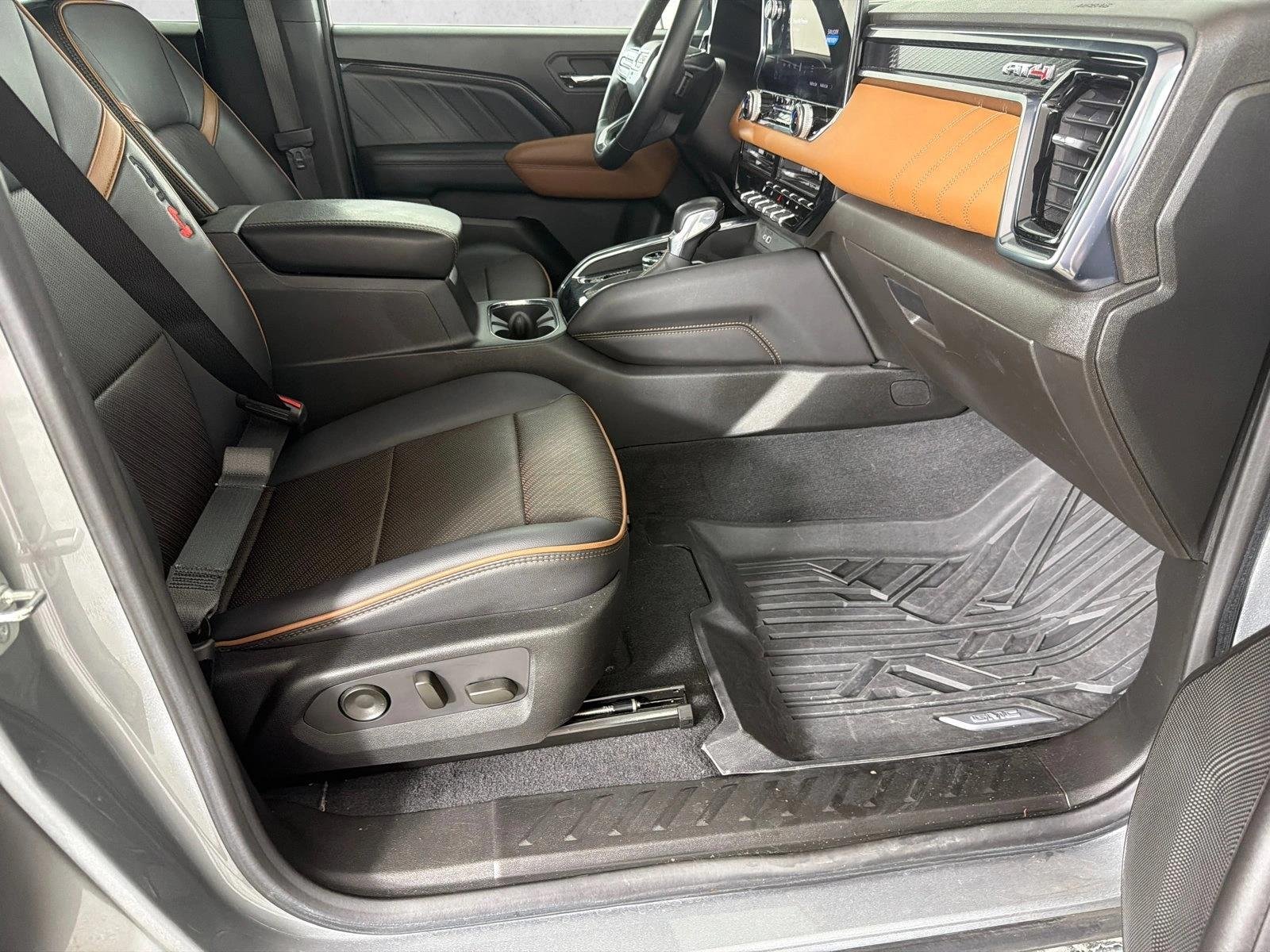 Used 2024 Sterling Metallic GMC 4WD AT4 image 13