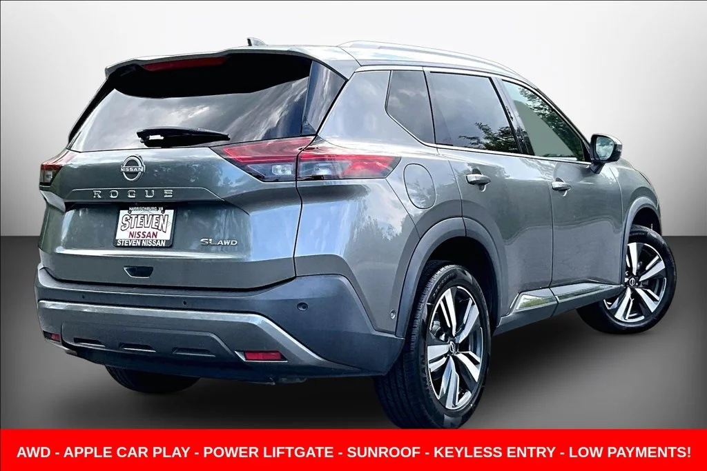 Used 2023 Gray Nissan SL image 6