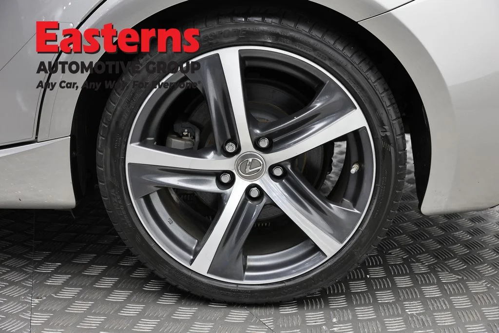 Used 2019 Silver Lexus 300 image 34