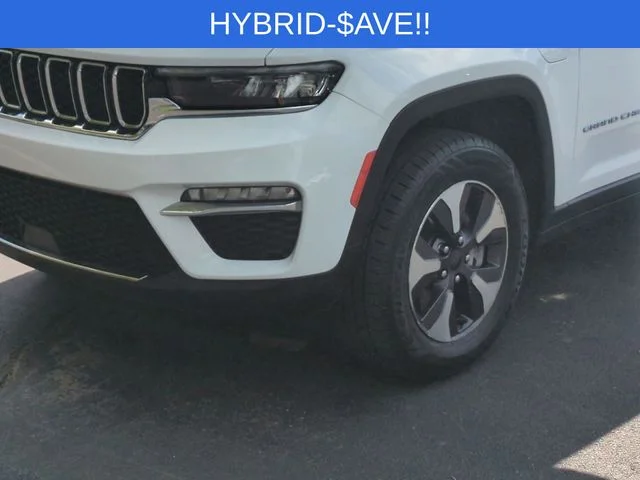 Used 2024 White Jeep 4xe image 9