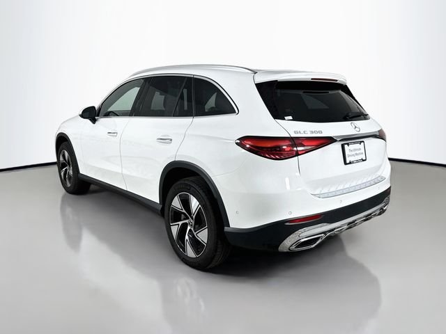 Used 2024  Mercedes-Benz GLC 300 image 5