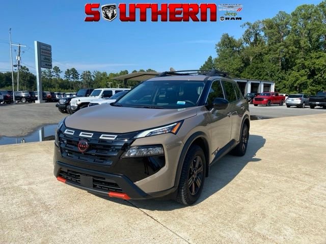2025 Nissan Rogue Rock Creek