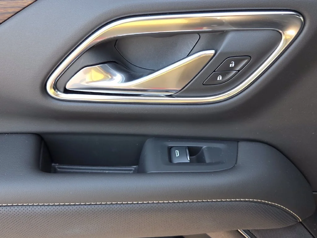 Used 2024 Sterling Gray Metallic Chevrolet Premier image 15