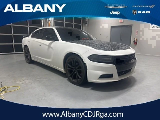 2018 Dodge Charger SXT's photo