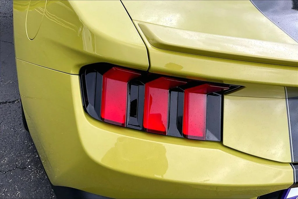 2025 Ford Mustang EcoBoost Premium Fastback - Photo 29